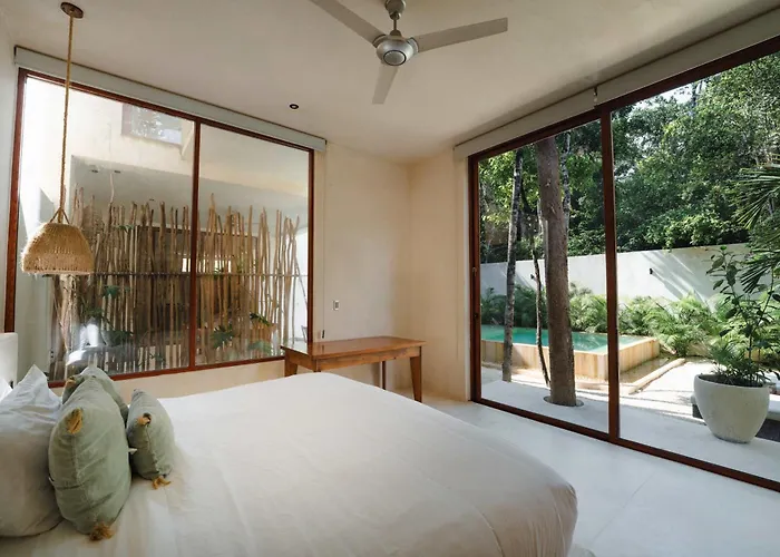 Luxury 3br Duplex With Private Pool *